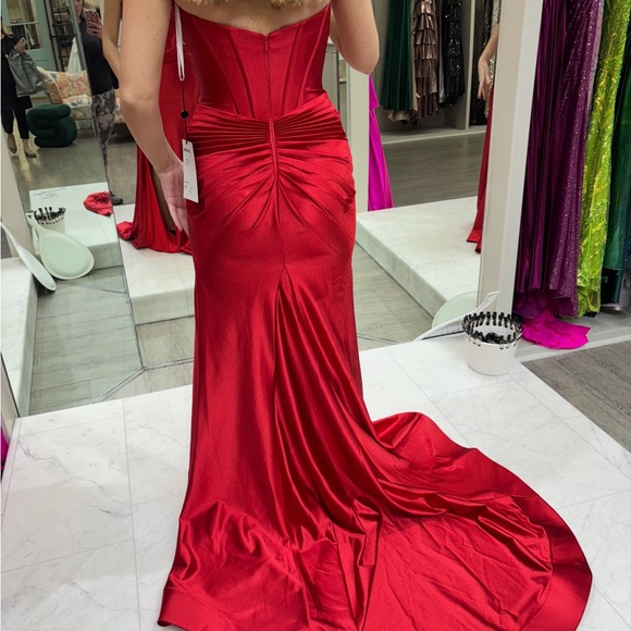 Stunning Red Strapless Gown/ Prom - Picture 3 of 5